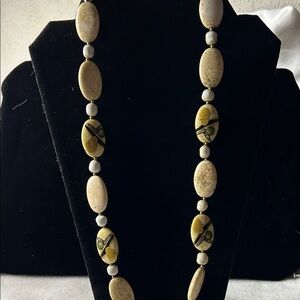Vintage Stone Beige and Goldtone Beaded Necklace #2163